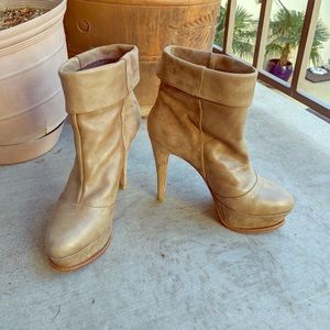 Dolce Vita Booties Size 8.5